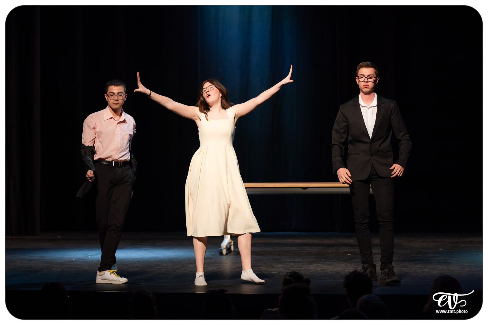 MAIS SONGEONS À RÉPÉTER S'IL VOUS PLAIT !